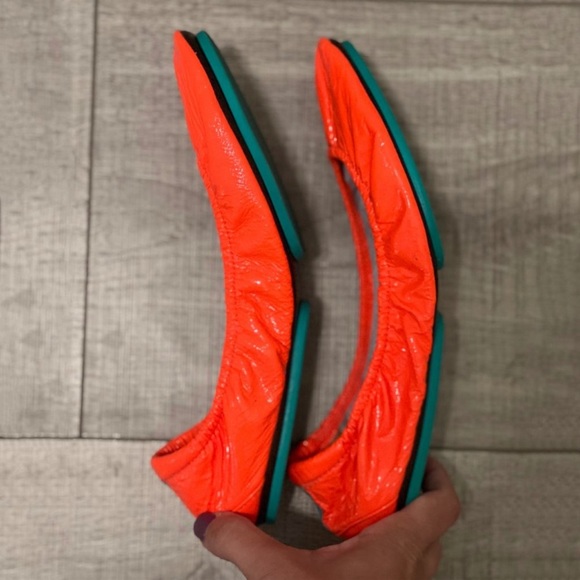 TIEKS - NEON OUTRAGEOUS ORANGE - Size 9 - Picture 8 of 9